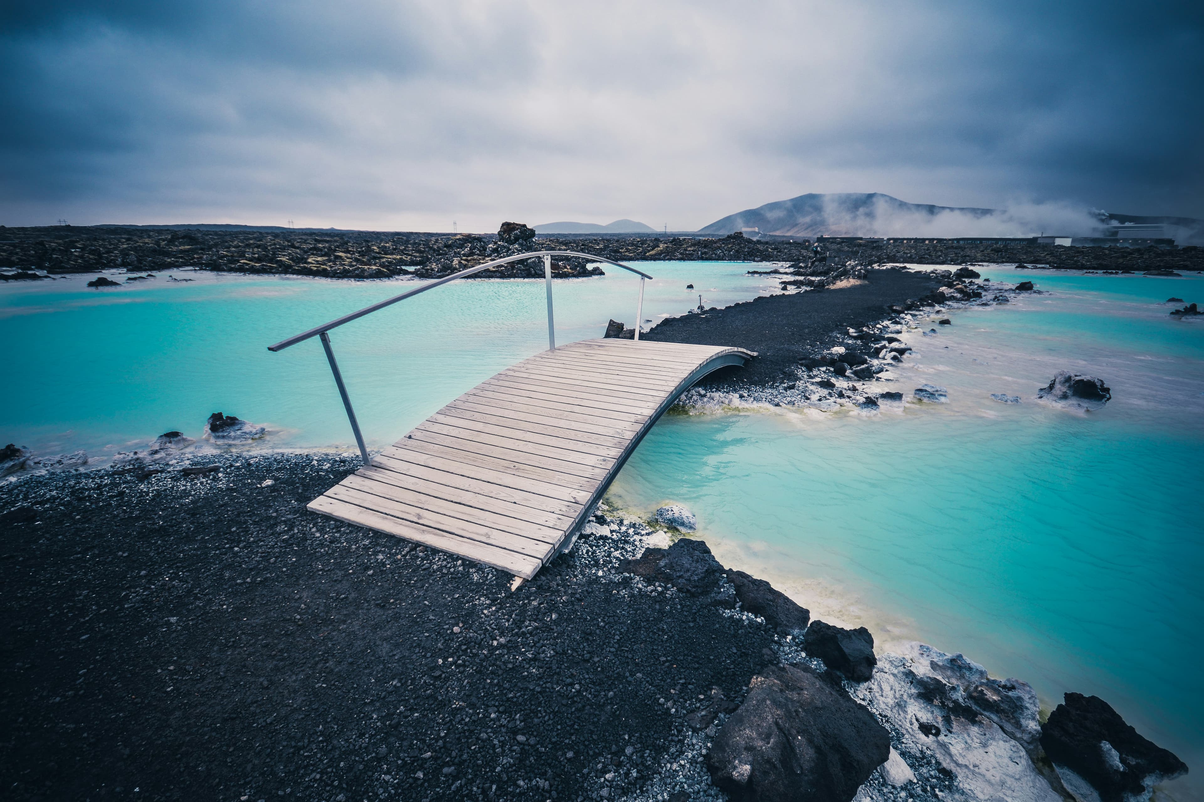 Private transfer from Keflavik to the Blue Lagoon, arriving at Iceland’s iconic geothermal spa.